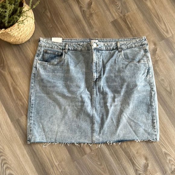 Cotton On Skirts Nwtcottononcurve Denim Mini Skirt Size 2 Poshmark